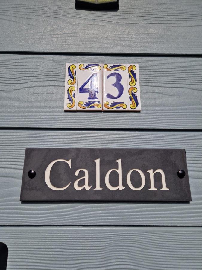 Caldon Holiday Chalet Sleeps 4 In Dartmouth Wifi Electric Inc Pet Friendly Eksteriør bilde