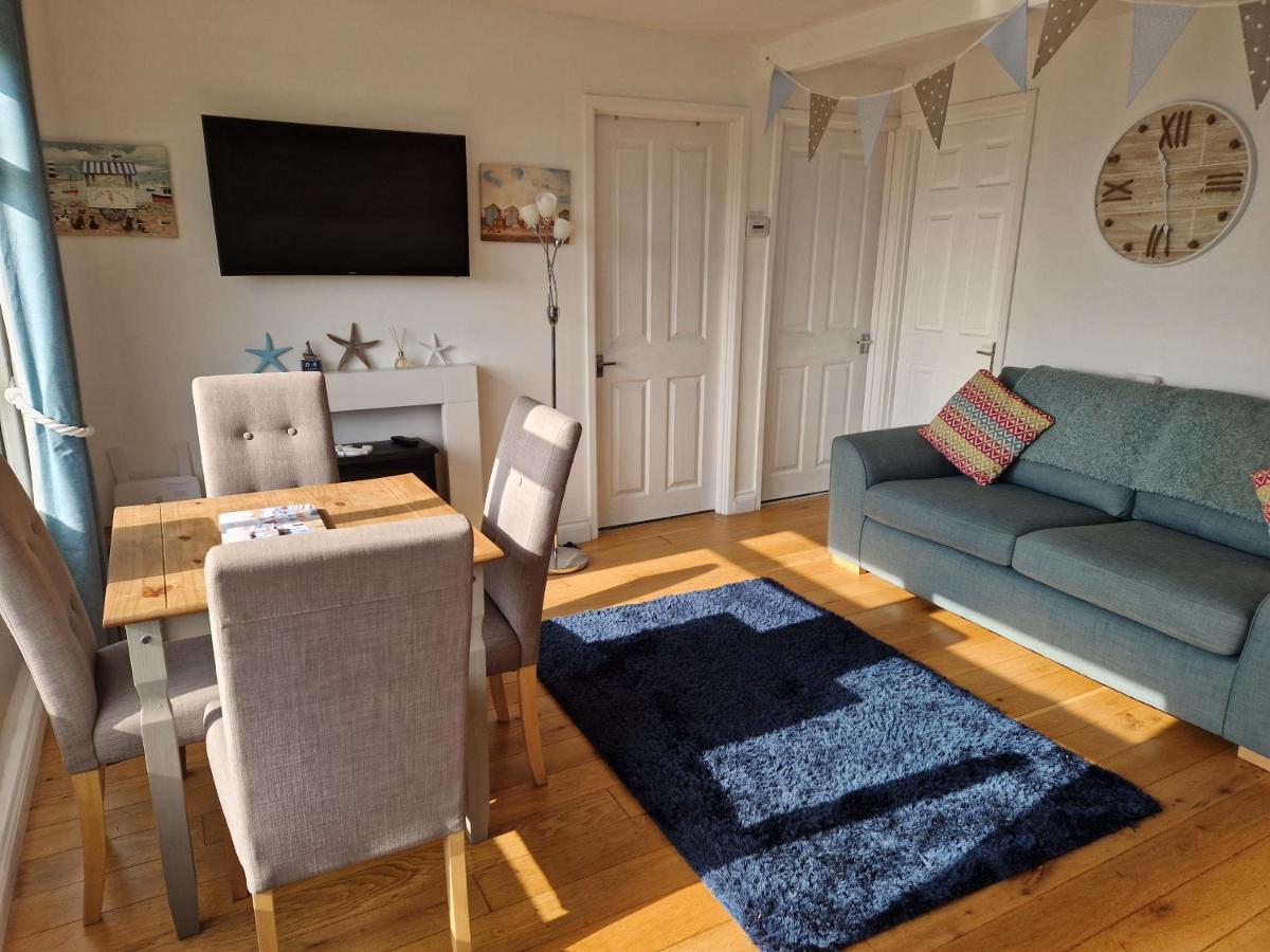 Caldon Holiday Chalet Sleeps 4 In Dartmouth Wifi Electric Inc Pet Friendly Eksteriør bilde